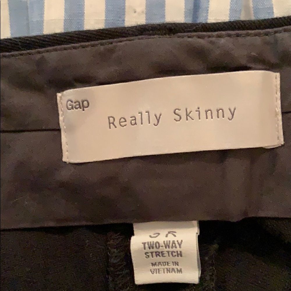 Gap pants   - Picture 3 of 4